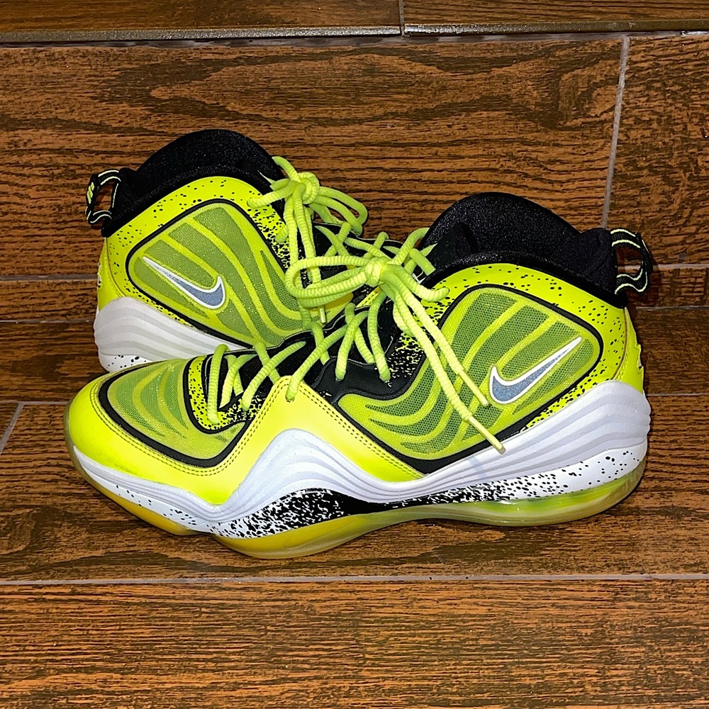 Nike Air Penny V “Volt” (Slightly Worn)
